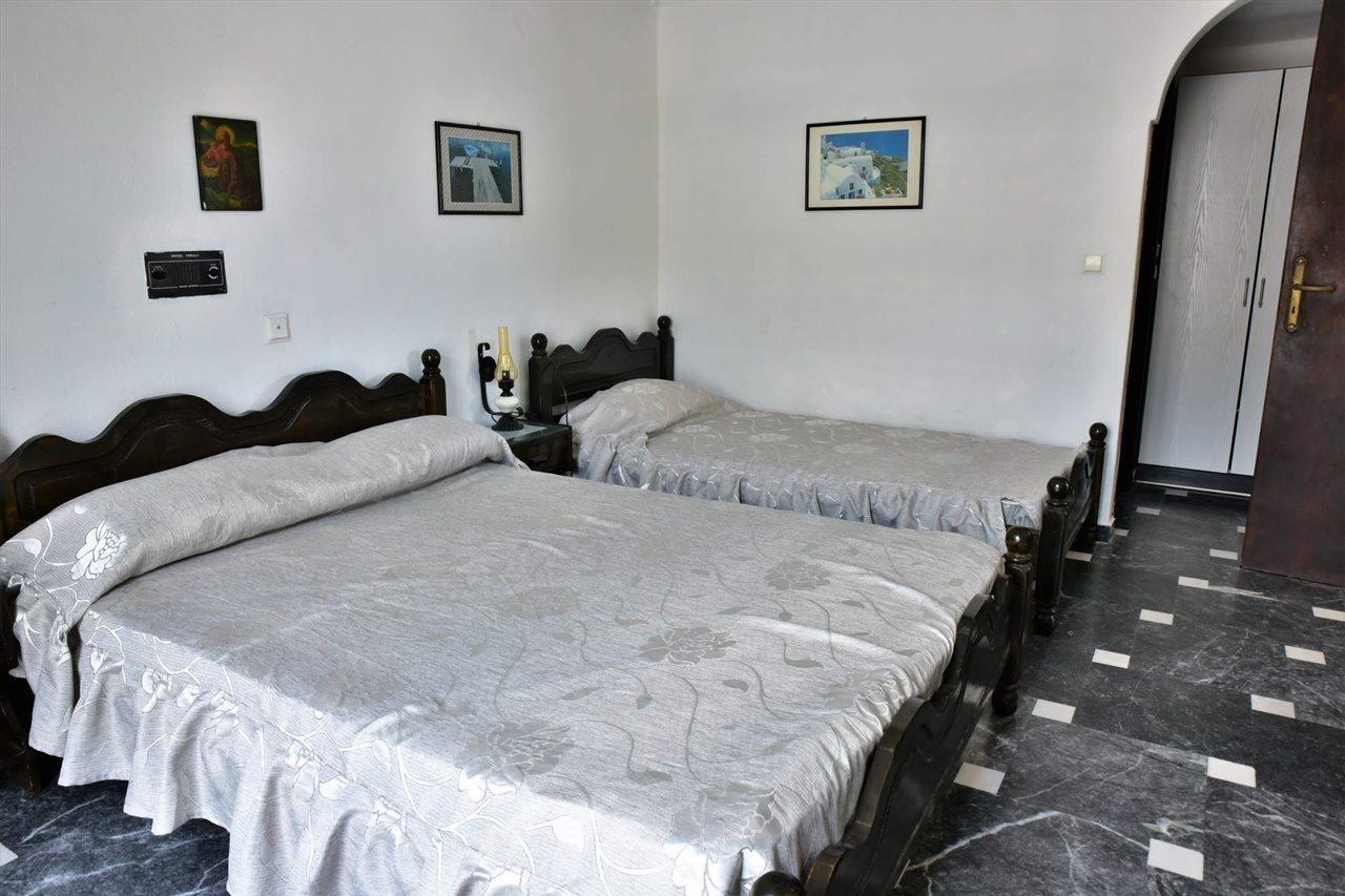 Hotel Koralli คามารี ภายนอก รูปภาพ