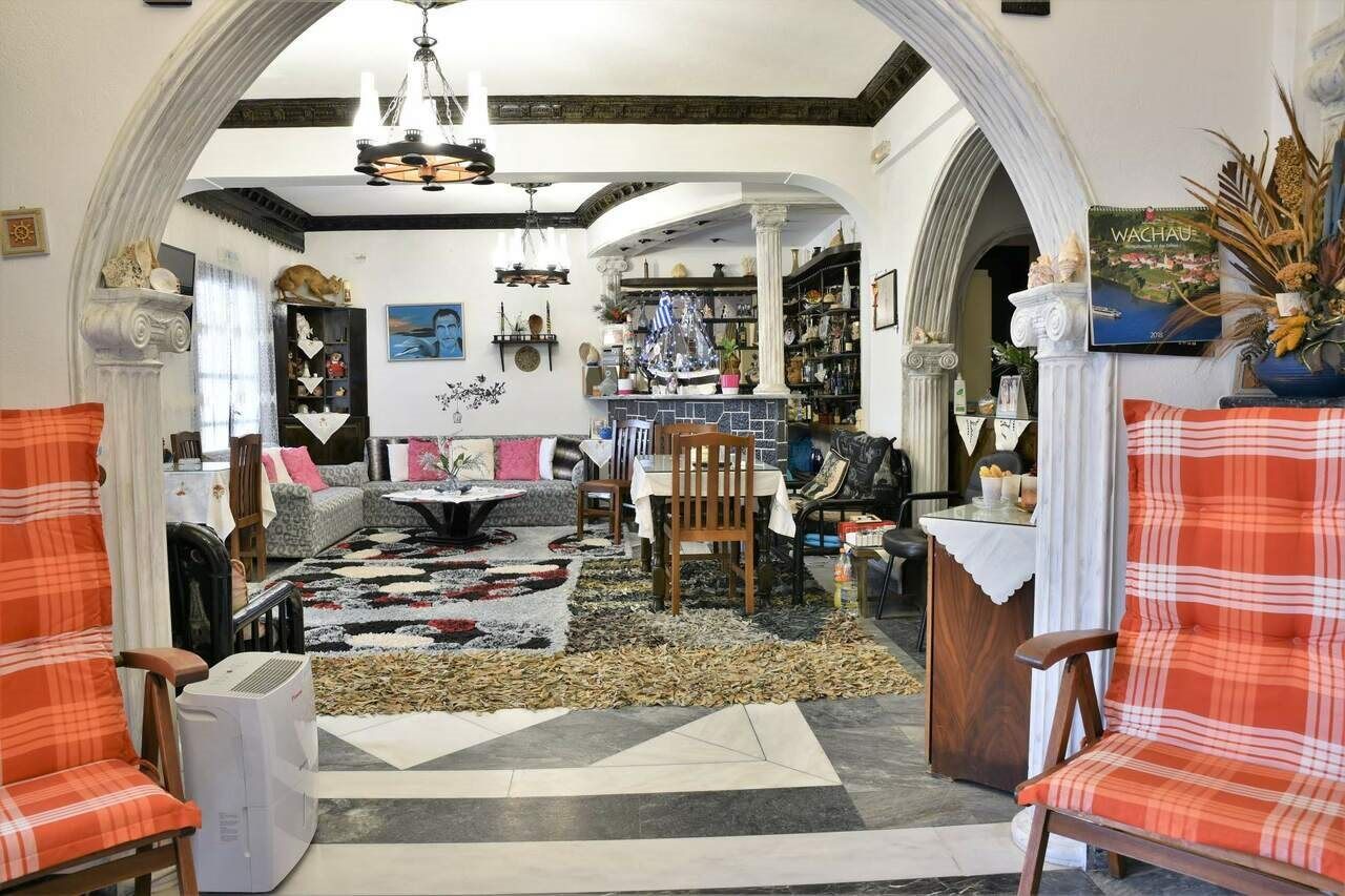 Hotel Koralli คามารี ภายนอก รูปภาพ
