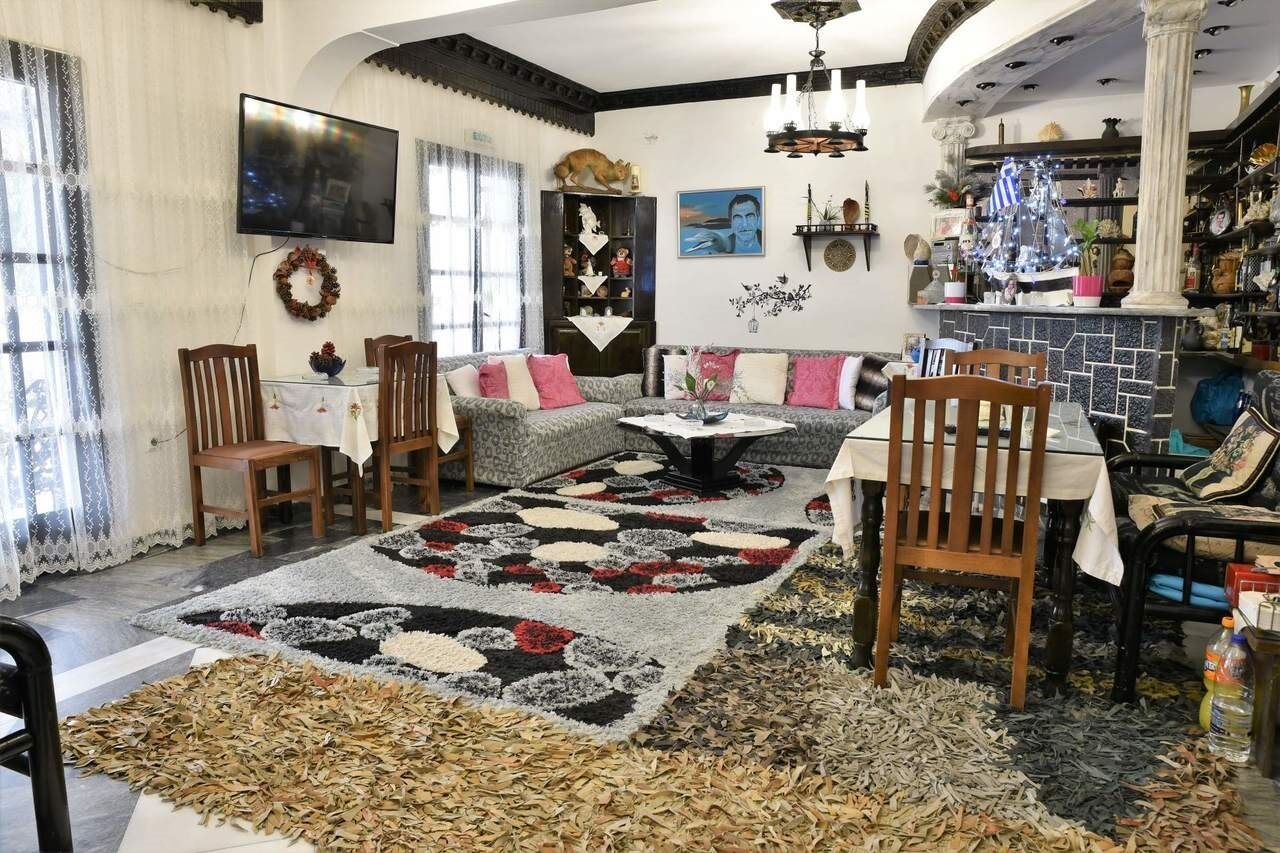 Hotel Koralli คามารี ภายนอก รูปภาพ
